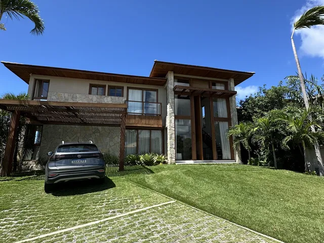 Imagem 1: Casa de alto padrão no Ilha dos Pássaros — 6 suítes em Praia do Forte