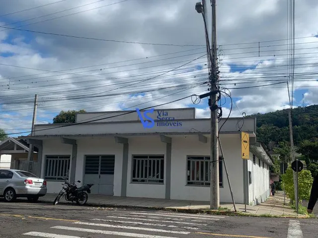 Imagem: Prédio Comercial no Bairro Viaduto, em