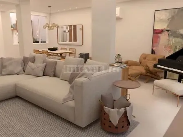 Imagem 1: Glória Casa com 4 dormitórios