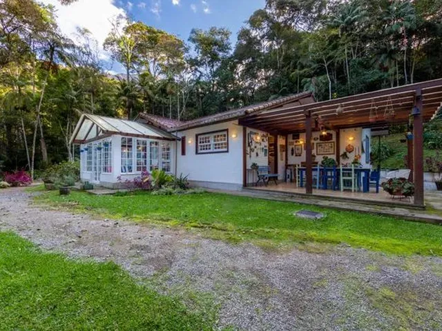 Imagem: Cód. 701 - Casa Linear Nova, com Estilo