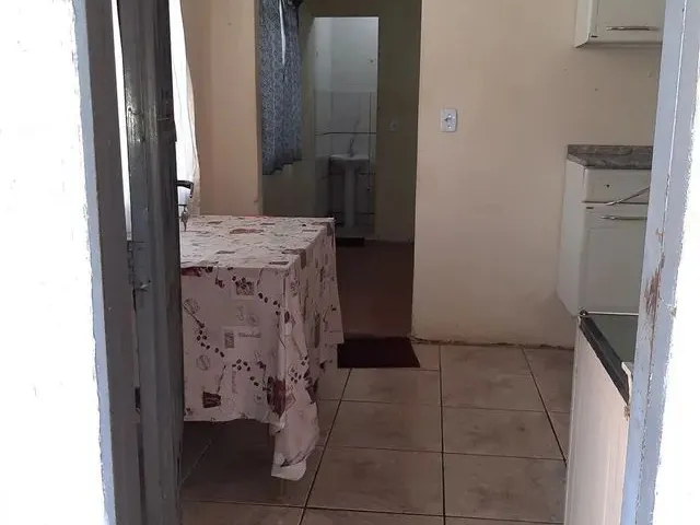 Imagem 4: Quarto , Suíte Quarto com aluguel por R$790 /mês