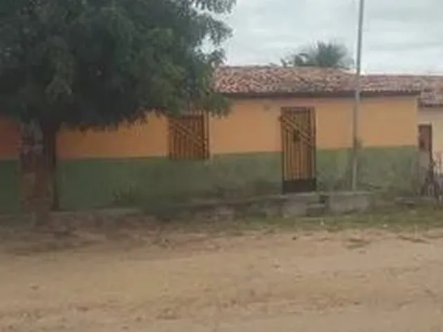 Imagem: Vende-Se Esta Casa em Iacu Interior da Bahia