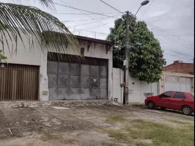 Imagem: Casa Bairro Edson Queiroz ( Desconto de
