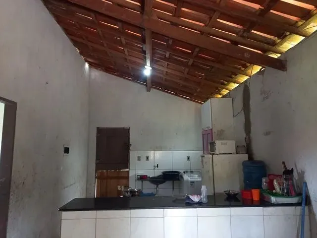 Imagem: A casa possui 2 Dormitórios, 1 Banheiro, 5 Vagas na