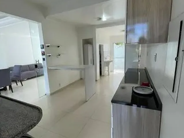 Imagem 4: Sobrado para Venda Tem Aproximadamente 200M² com 3 Quartos em Ponta Negra - Manaus - Am