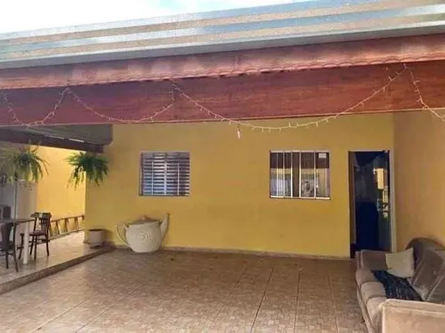 Imagem: Linda Casa no Aleixo - Aceito Fgts