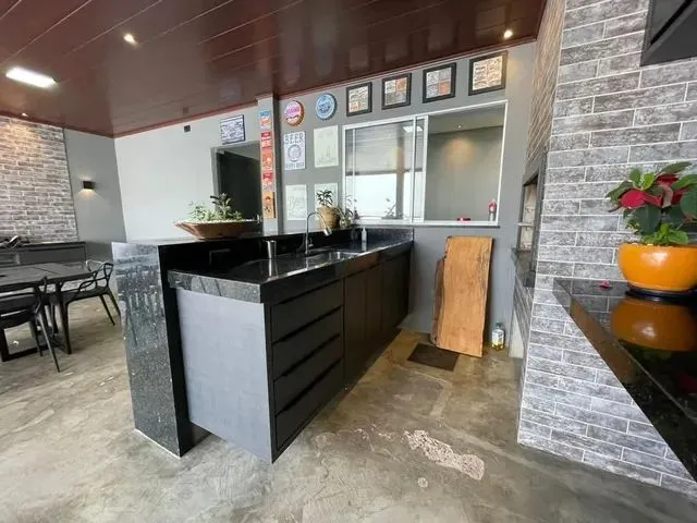 Imagem 12: Casa com Piscina e Área Gourmet Equipada