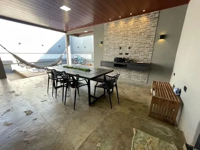 Imagem 5: Casa com Piscina e Área Gourmet Equipada