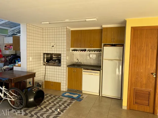Imagem 9: Excelente Casa Geminada e Semimobiliada Próxima Ao Hospital do Círculo Nsra Medianeira, com 185 M2