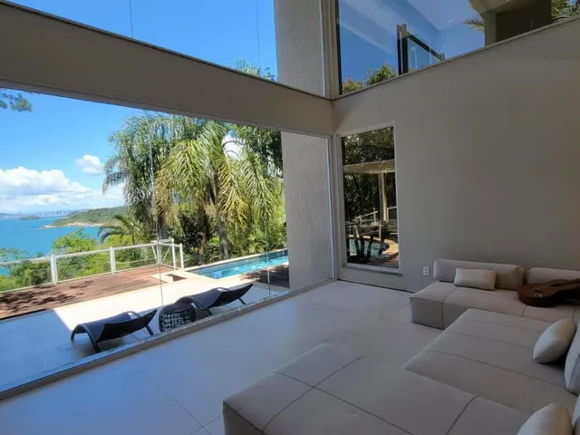 Imagem: Casa com vista para o mar- 04 suítes, a