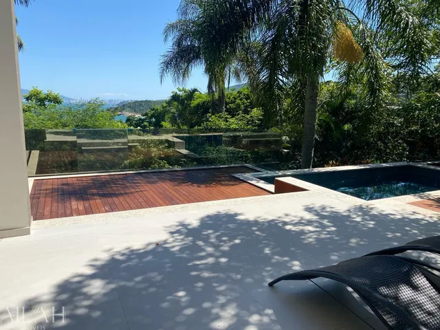 Imagem 10: Casa com vista para o mar- 04 suítes, a master com 65m²