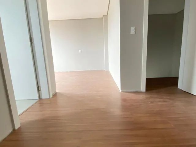 Imagem 7: Casa com 03 suítes e excelente pátio!!