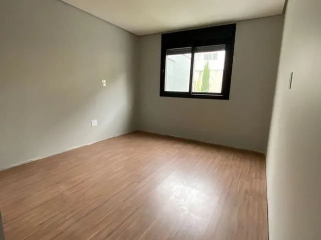 Imagem 15: Casa com 03 suítes e excelente pátio!!