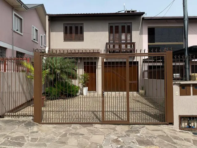 Imagem 1: Casa com 3 dormitórios no Bairro São Caetano