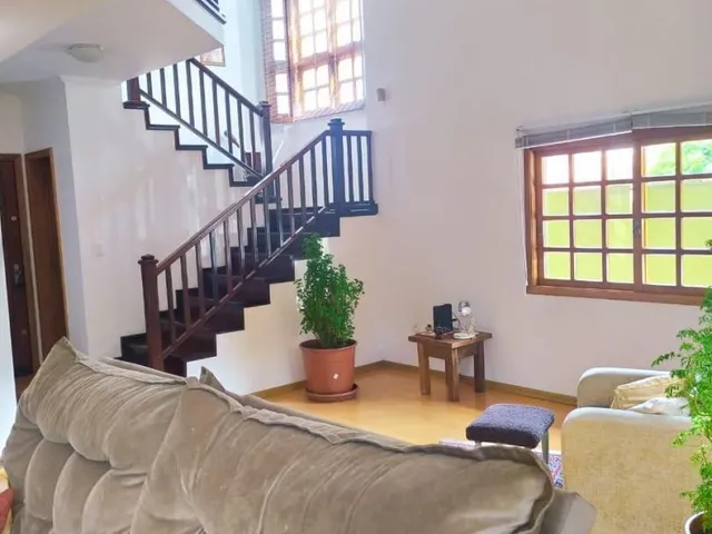 Imagem 9: Casa Semimobiliada com Churrasqueira e Piscina no Desvio Rizzo, Caxias do Sul/RS