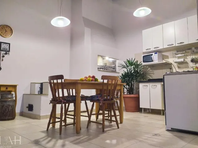 Imagem 10: Casa Semimobiliada com Churrasqueira e Piscina no Desvio Rizzo, Caxias do Sul/RS