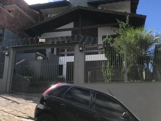 Imagem: Casa Semimobiliada à venda no bairro Vinhedos
