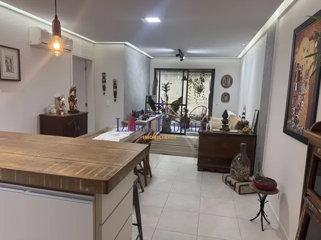 Imagem: O apartamento possui 3 Dormitórios, 1 Suíte, 2 Banheiros,