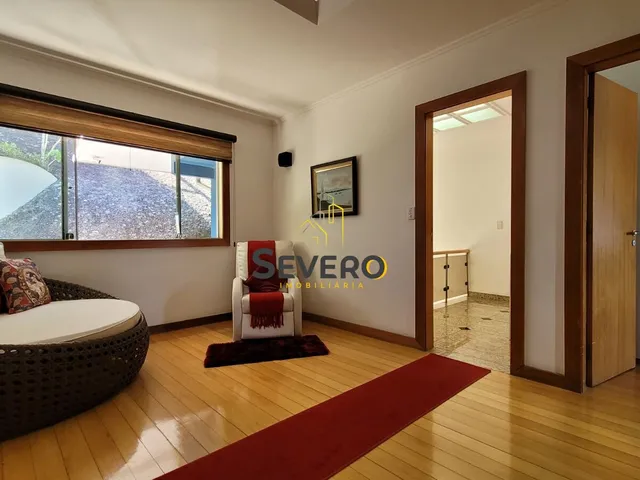 Imagem 2: Casa com 4 Quartos à Venda, 400 m² - Piratininga - Niterói/RJ!
