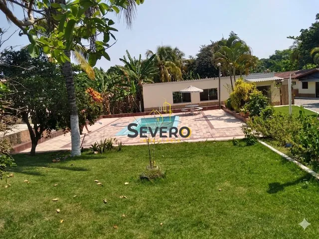 Imagem 2: Sítio Completo com 21.800m², Piscinas, Campo e Estrutura para Eventos