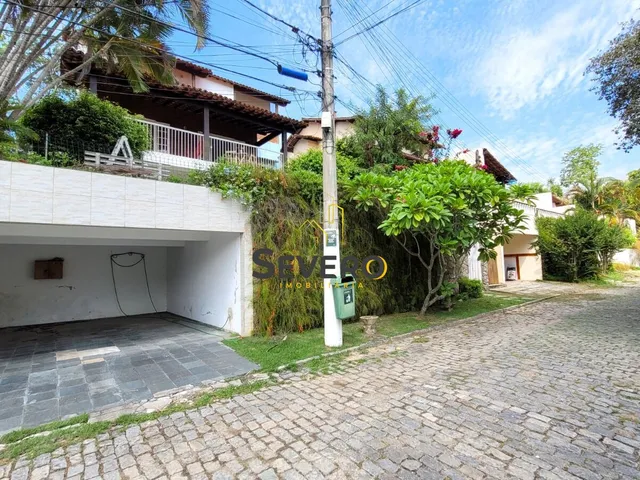Imagem: Casa com 4 Quartos à Venda, 270 m² por