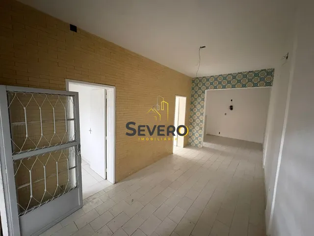 Imagem: Casa à venda no bairro Galo Branco - São