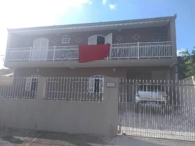 Imagem: Sobrado à venda no bairro Costeira - Araucária/PR