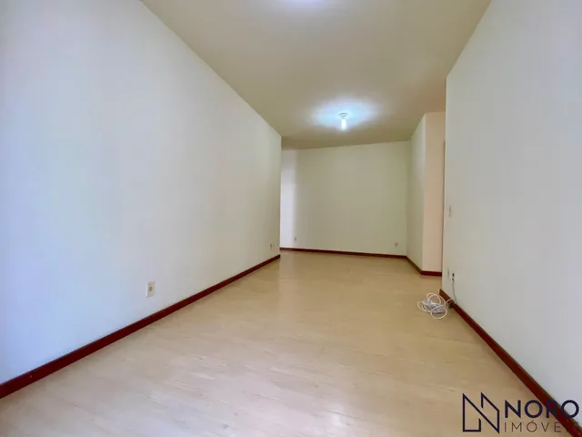 Imagem 5: Apartamento frente 3 dormitórios com suíte e box Centro Santa Maria