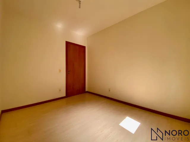 Imagem 12: Apartamento frente 3 dormitórios com suíte e box Centro Santa Maria