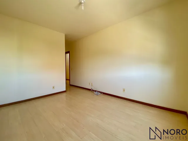 Imagem 2: Apartamento frente 3 dormitórios com suíte e box Centro Santa Maria