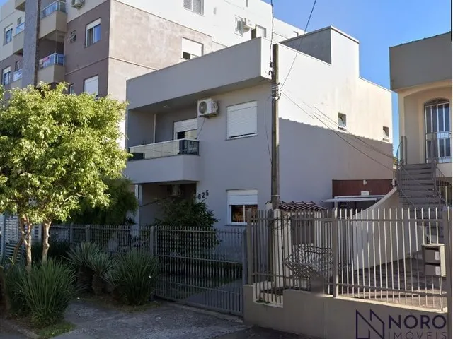 Imagem 1: Casa de 3 Dormitórios sendo 2 Suítes, vaga para 2 carros com pátio