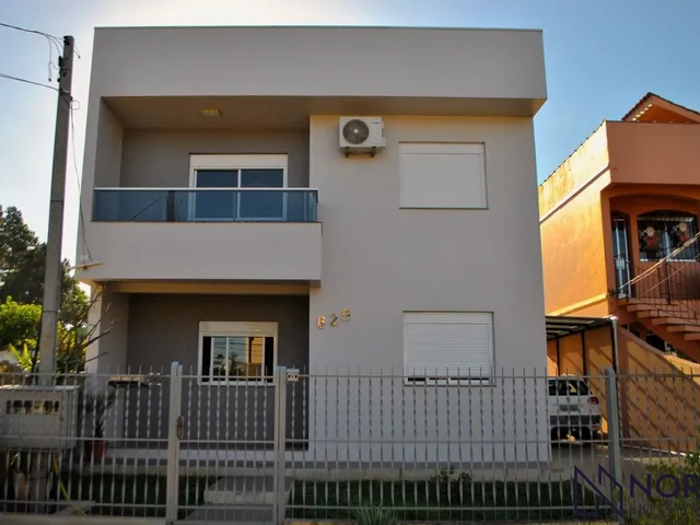 Imagem 15: Casa de 3 Dormitórios sendo 2 Suítes, vaga para 2 carros com pátio