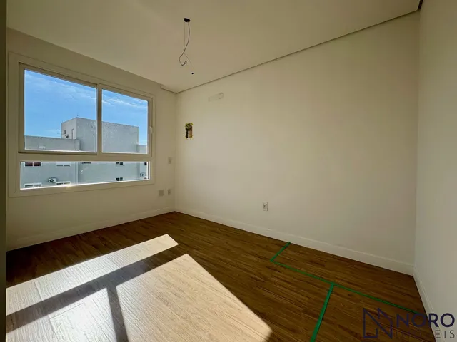 Imagem 11: Apartamento 2 Suítes Living 2 ambientes Lavabo Sacada e Churrasqueira Box Prédio