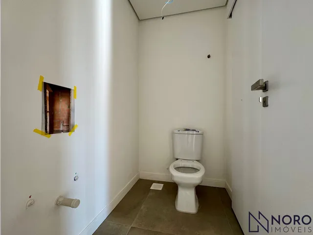 Imagem 7: Apartamento 2 Suítes Living 2 ambientes Lavabo Sacada e Churrasqueira Box Prédio