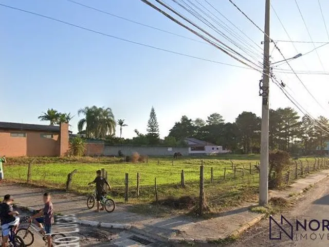Imagem: Terreno de Esquina de 870m² no Bairro Pinheiro