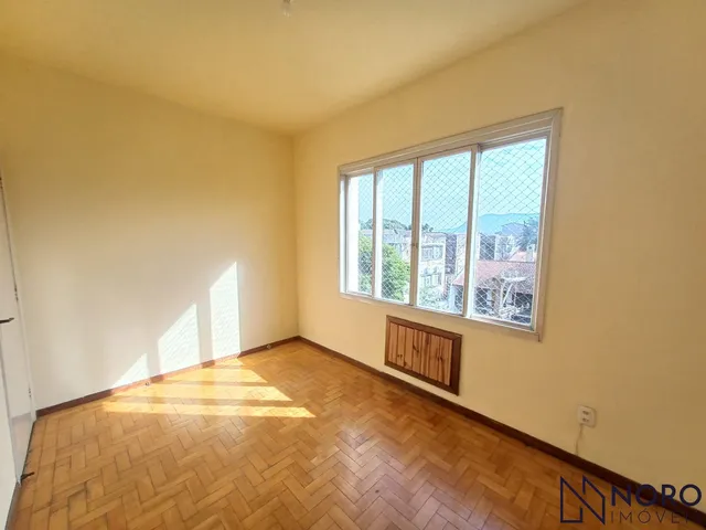 Imagem 5: Amplo Apartamento de 2 Dormitórios com Sacada no Centro de Santa Maria