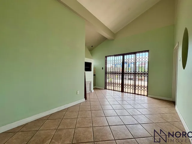 Imagem 11: Casa alvenaria com aproximadamente 250 m² 4 dormitórios 2 suítes estar social es