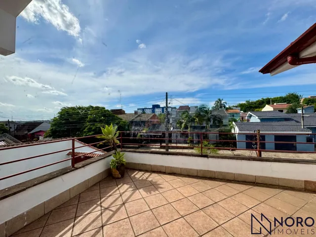 Imagem 15: Casa alvenaria com aproximadamente 250 m² 4 dormitórios 2 suítes estar social es