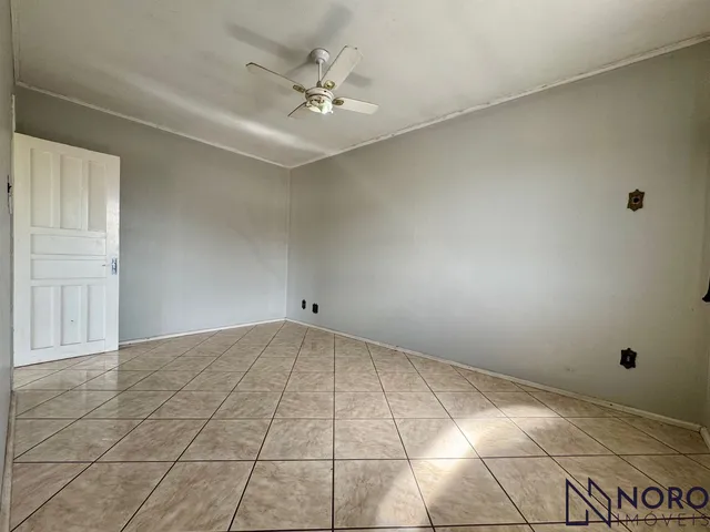 Imagem 5: Casa alvenaria com aproximadamente 250 m² 4 dormitórios 2 suítes estar social es