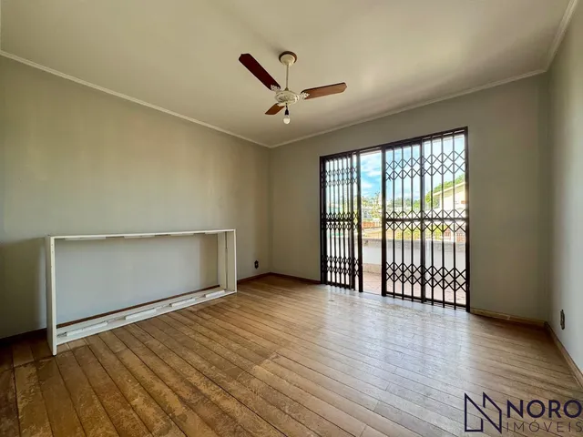Imagem 12: Casa alvenaria com aproximadamente 250 m² 4 dormitórios 2 suítes estar social es