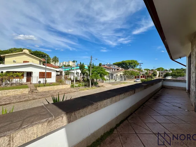 Imagem 6: Casa alvenaria com aproximadamente 250 m² 4 dormitórios 2 suítes estar social es