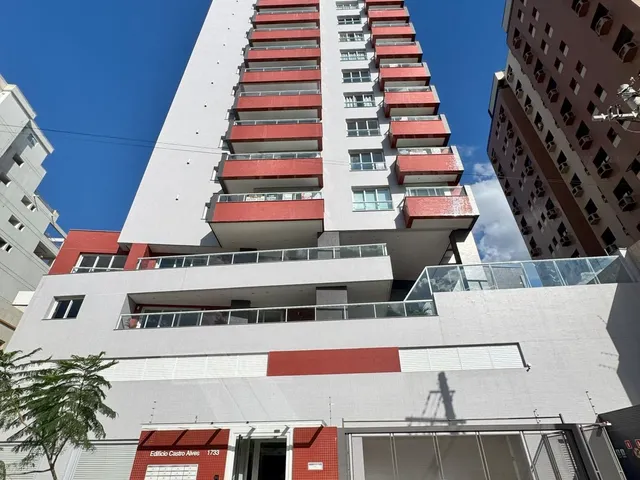 Imagem: O apartamento possui 3 Dormitórios, 3 Suítes, 3