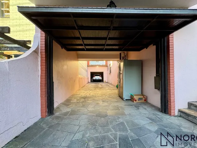 Imagem 12: CASA ESPAÇOSA NO CENTRO – 320 m² PRIVATIVOS!