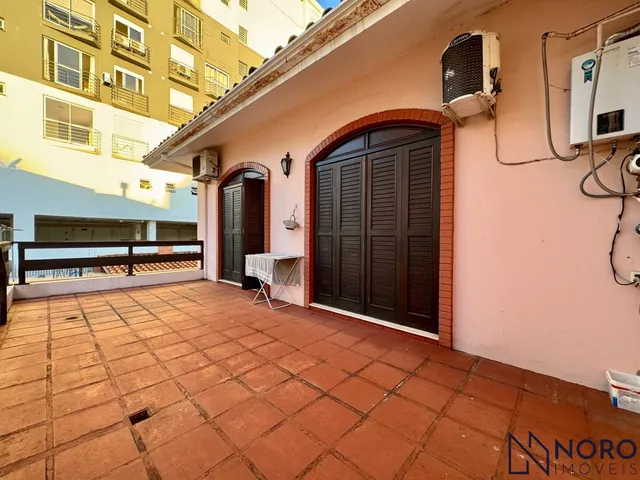 Imagem 16: CASA ESPAÇOSA NO CENTRO – 320 m² PRIVATIVOS!