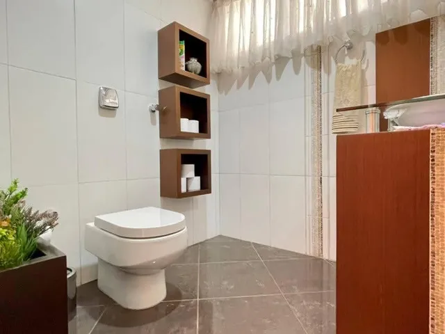 Imagem 6: Casa Espaçosa À Venda Ou Locação Mobiliada no Bairro Nossa Senhora de Lourdes!
