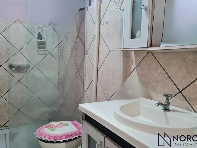 Imagem 9: Casa Duplex de Esquina com 2 Dormitórios, 2 Banheiros, Sala de Estar Estar e Jan