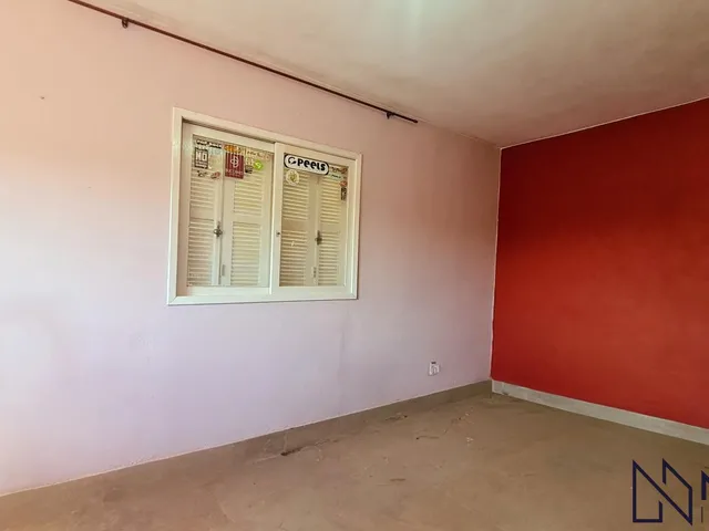 Imagem 8: Casa Duplex de Esquina com 2 Dormitórios, 2 Banheiros, Sala de Estar Estar e Jan