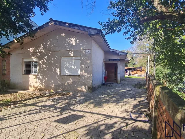 Imagem: Casa ao lado da UFSM, sedo casa de 3 dormitórios