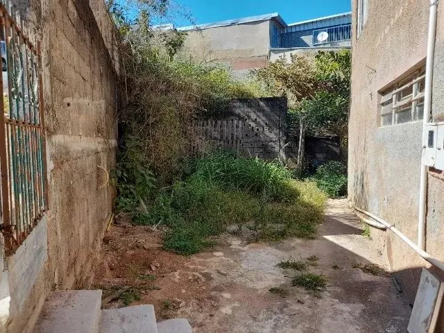 Imagem 14: Casa com 3 Quartos e Garagem no Monte Castelo