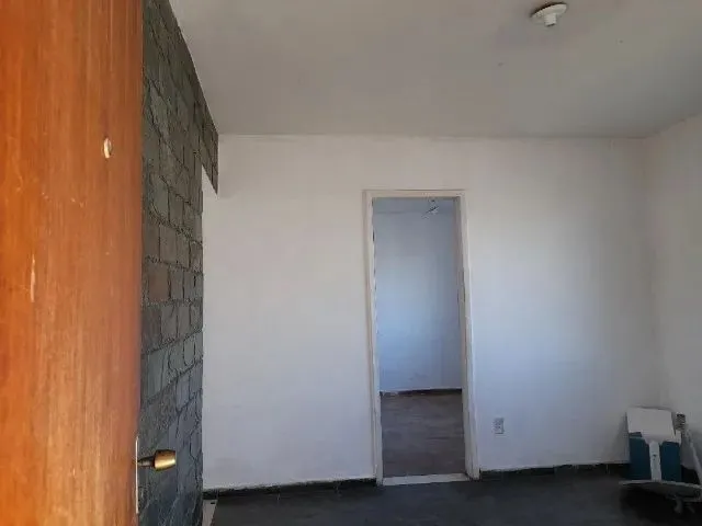 Imagem 2: Casa com 3 Quartos e Garagem no Monte Castelo